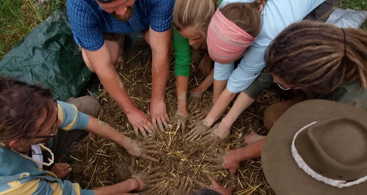 Cours certifié de permaculture (Permaculture Design Certificate) offert dans notre centre de yoga près de Lyon